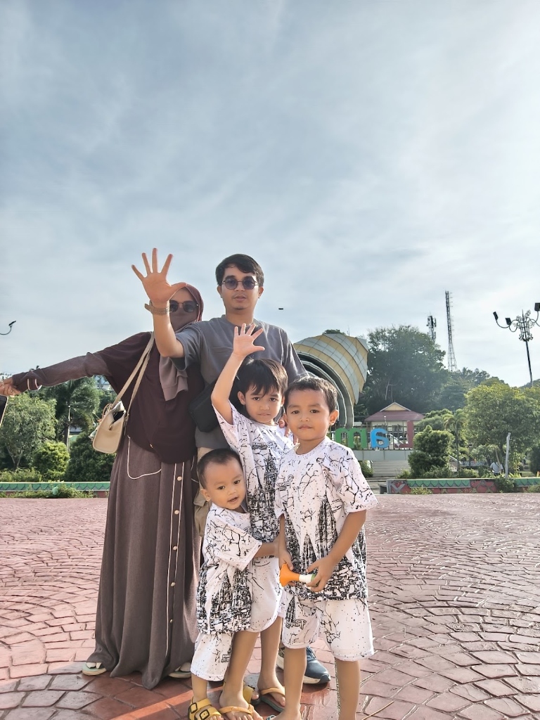 Liburan ke Tanjung Pinang Berlima